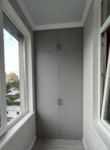 встроенный шкаф на балкон